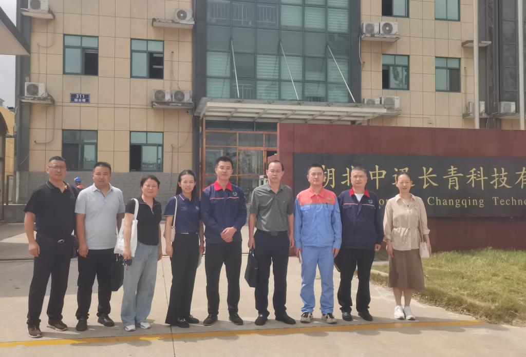 太阳成tyc7111cc集团加强与企业战略合作 共谋产学研高质量发展