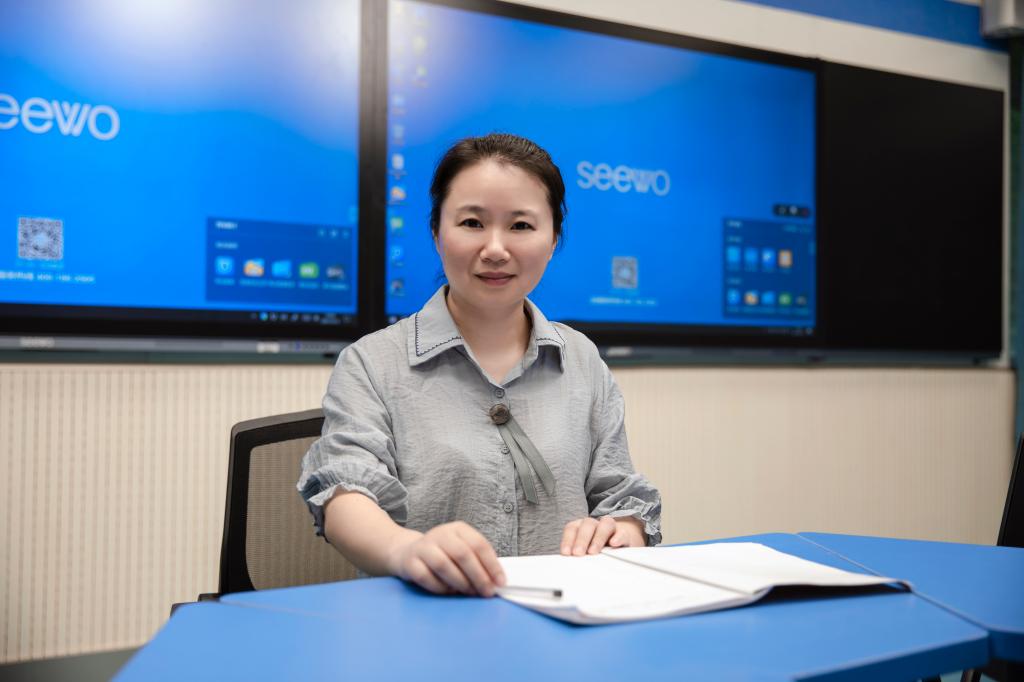 詹红菊教授简介